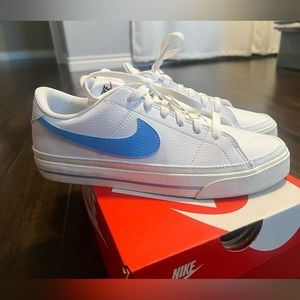 Nike Court Legacy sneakers